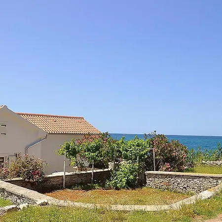 Sleeps 6 With Wifi