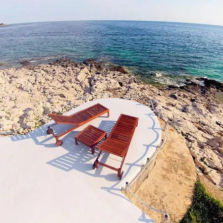 빌라 Sleeps 6 With Wifi *